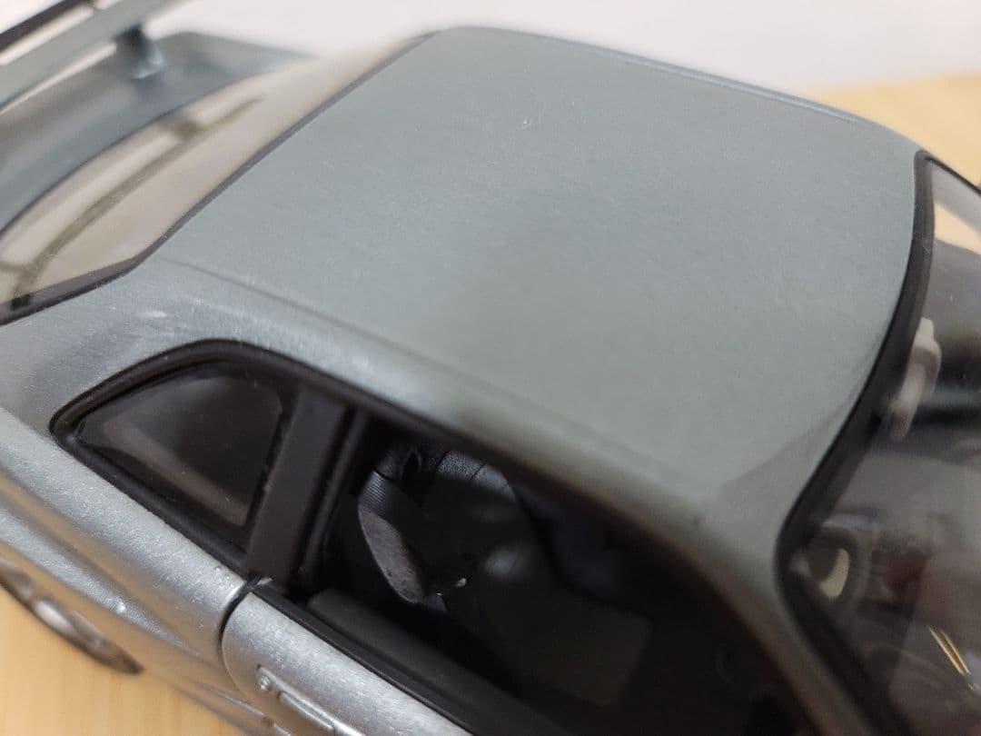 ミニカー AUTOart 1/18 R34 GT-R