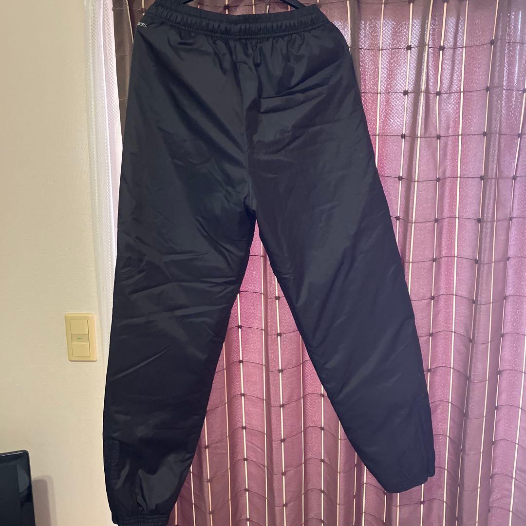 PUMA ブラック ウィンドブレーカー L 中綿ウォーマー　サッカー　上下セット