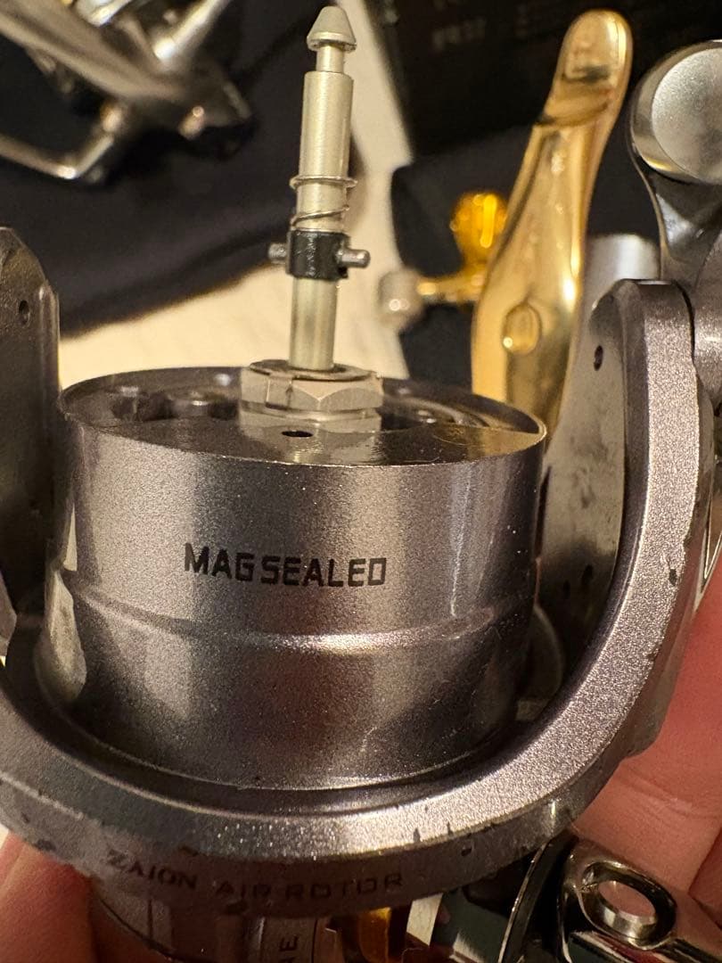 TOURNAMENT ISO 3000SHLD スピニングリール