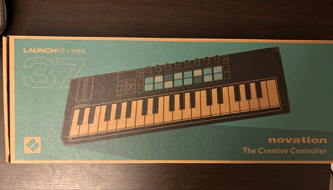 Launchkey mini 37 MIDIキーボード 送料無料
