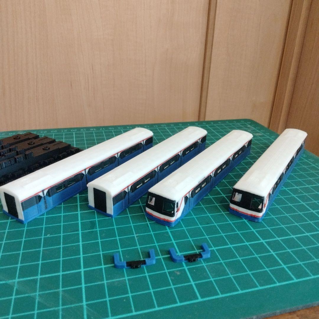 タイ・バンコク　高架鉄道風電車鉄道模型（Nゲージ・1/160）キット　4両セット