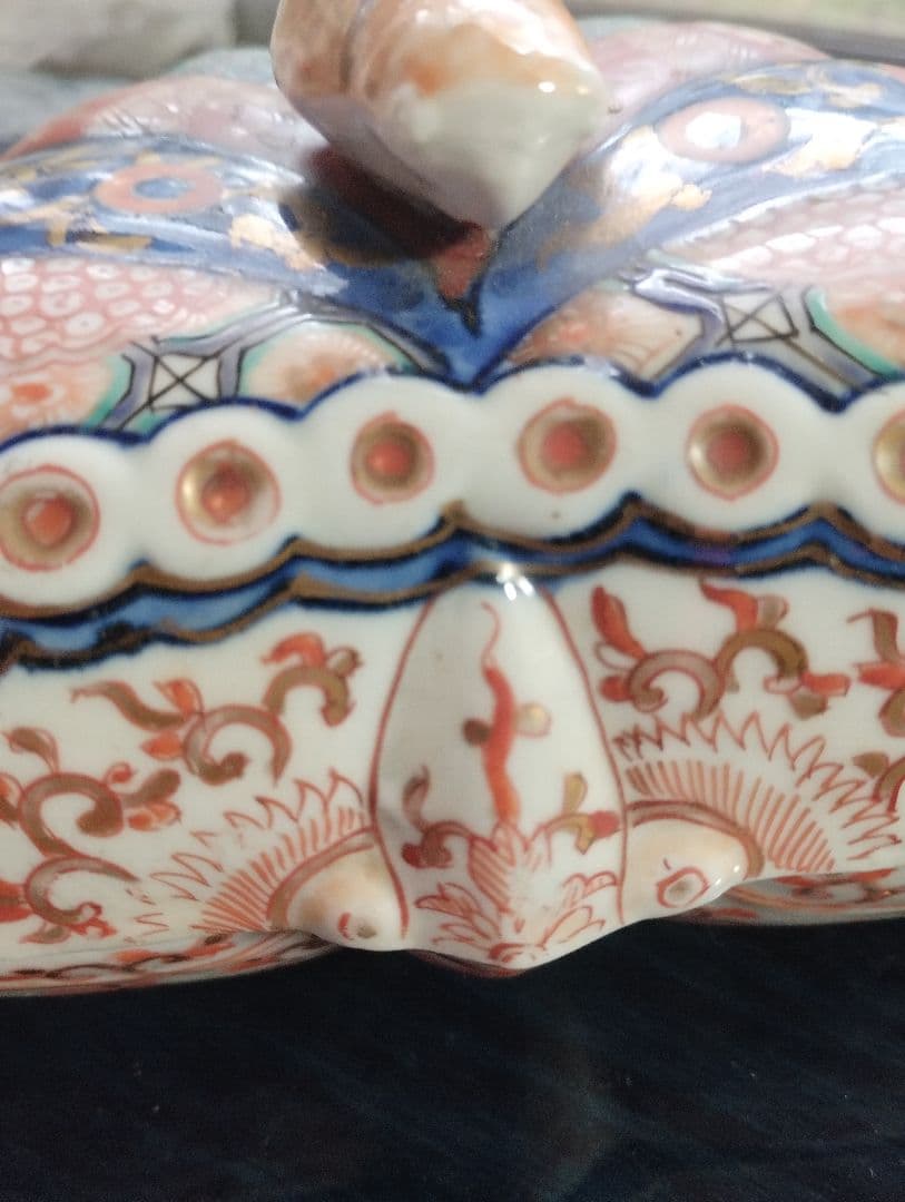 古伊万里　チョウと蝉