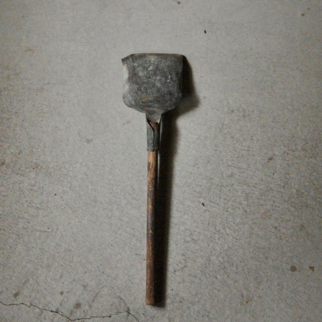 緑青のある 古い 銅 スコップ シャベル 古道具 アンティーク オブジェ