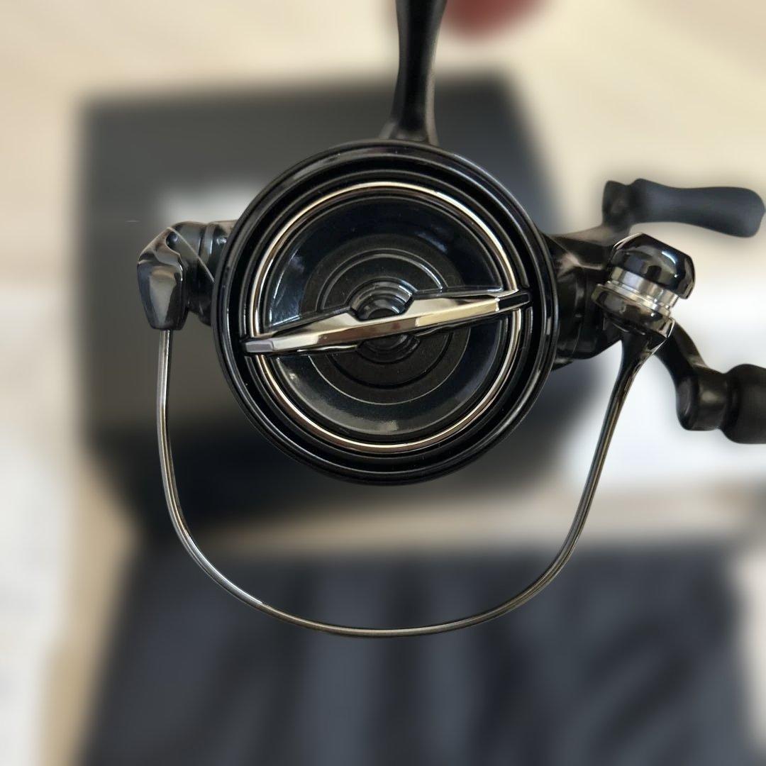 SHIMANO 19Vanquish C3000SDHスピニングリール