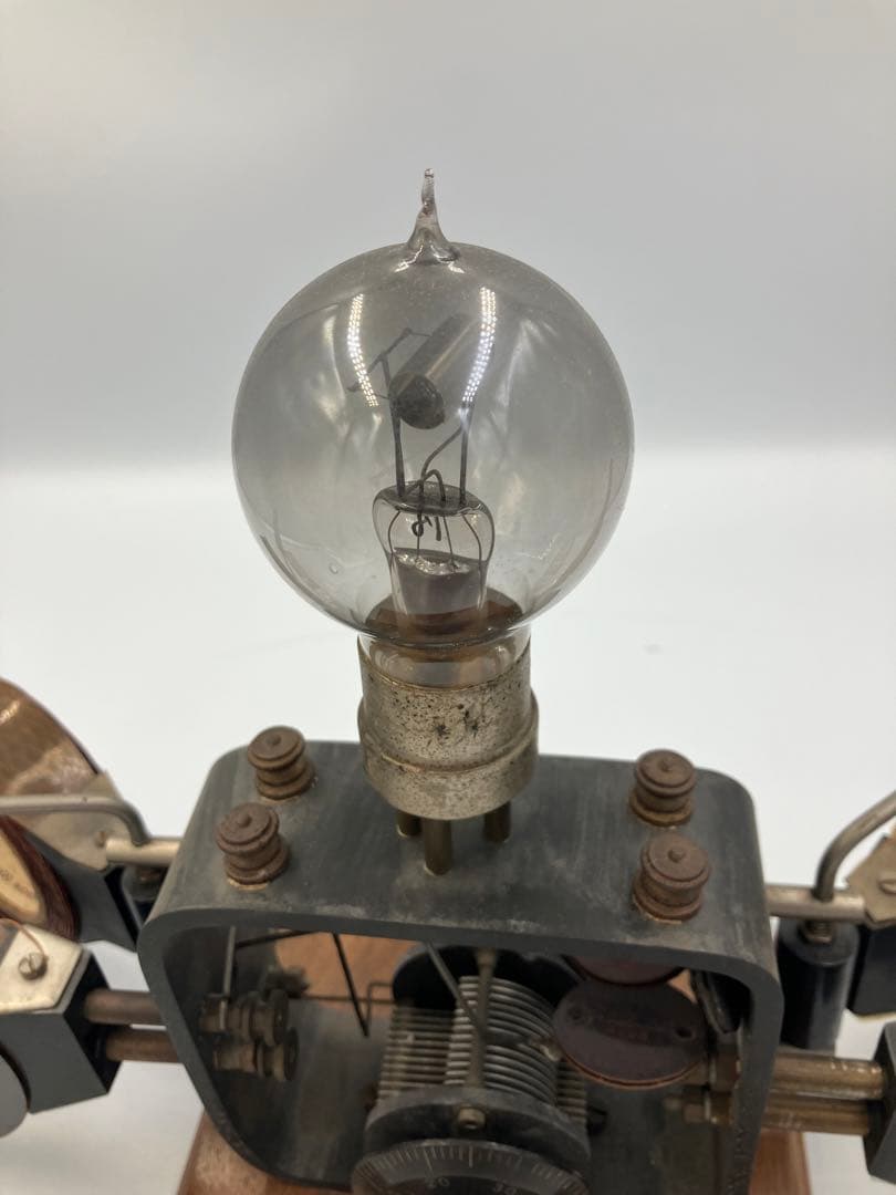 値下げしました！　アンティーク　単球ラジオ　(フランス製)