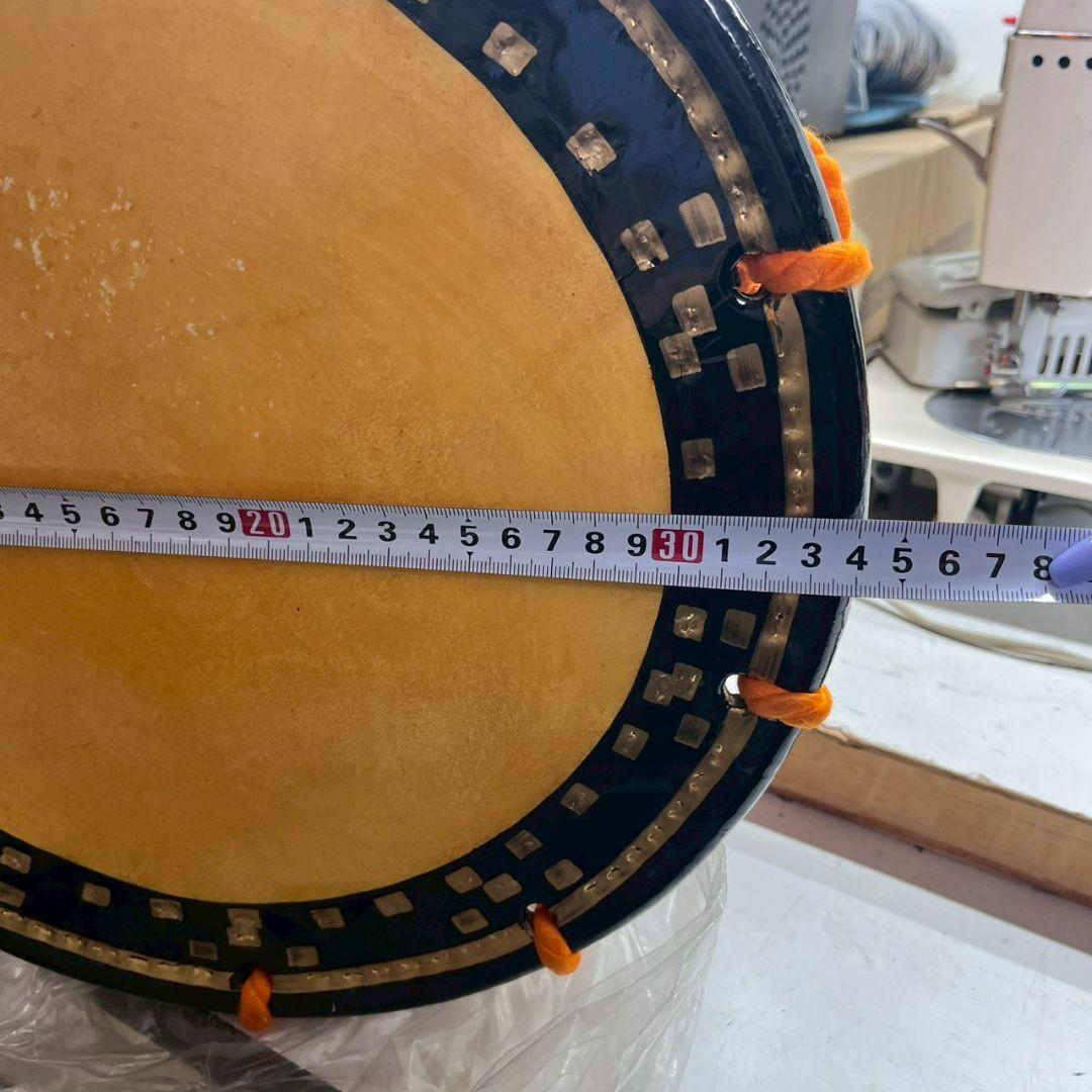 K◆　締太鼓　和太鼓　木製スタンド　金彩　蒔絵　バチ