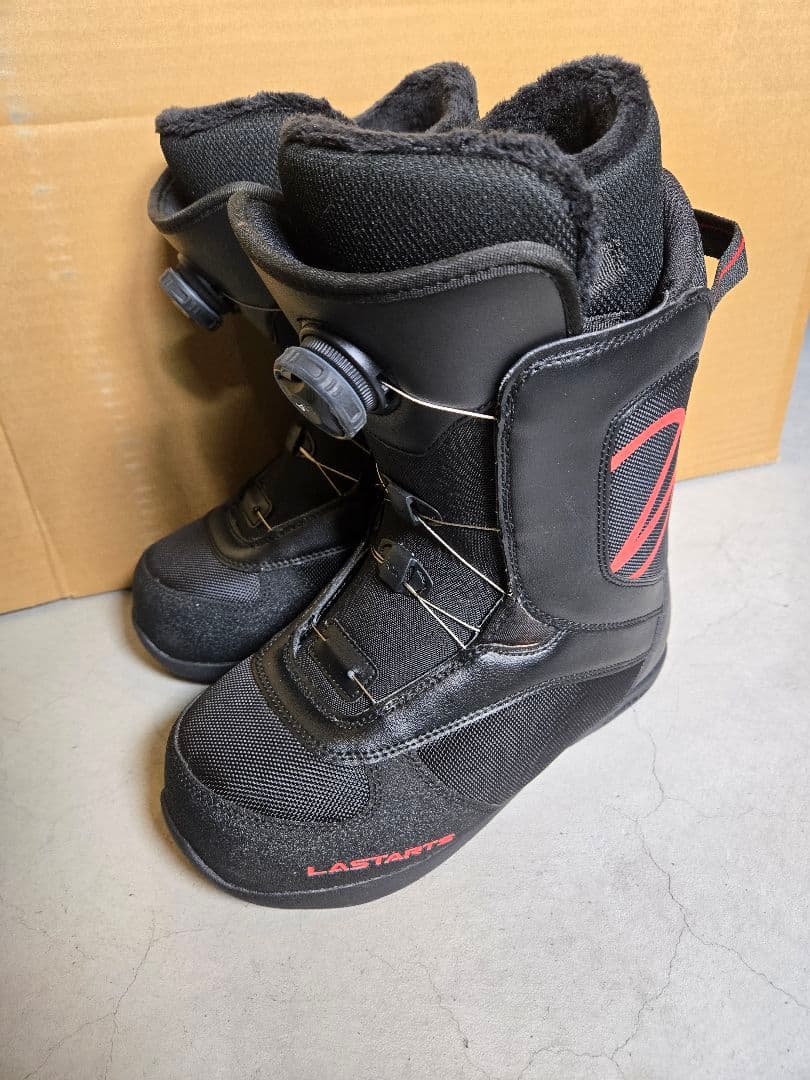LASTARTS スノーボードブーツ 女性用 ブラック