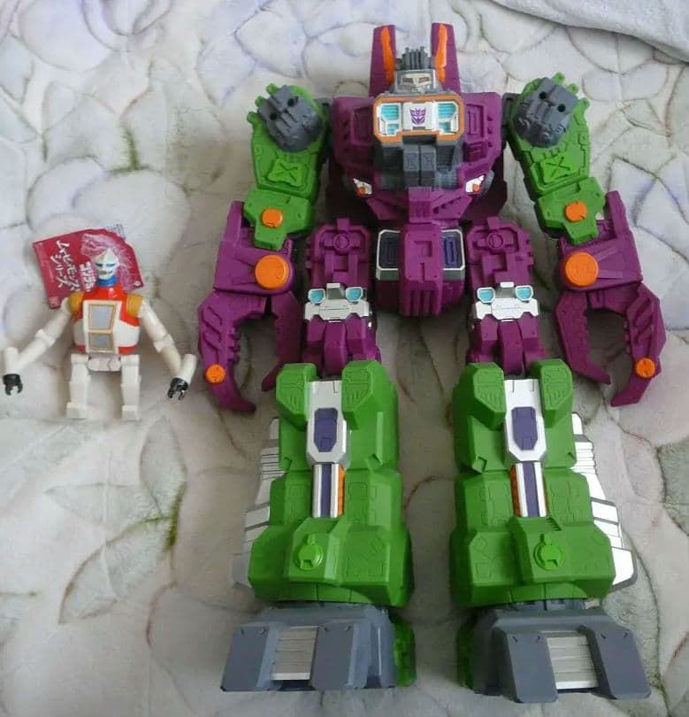 TRANSFORMERS ギガンティックアクション 恐怖大帝メガザラック