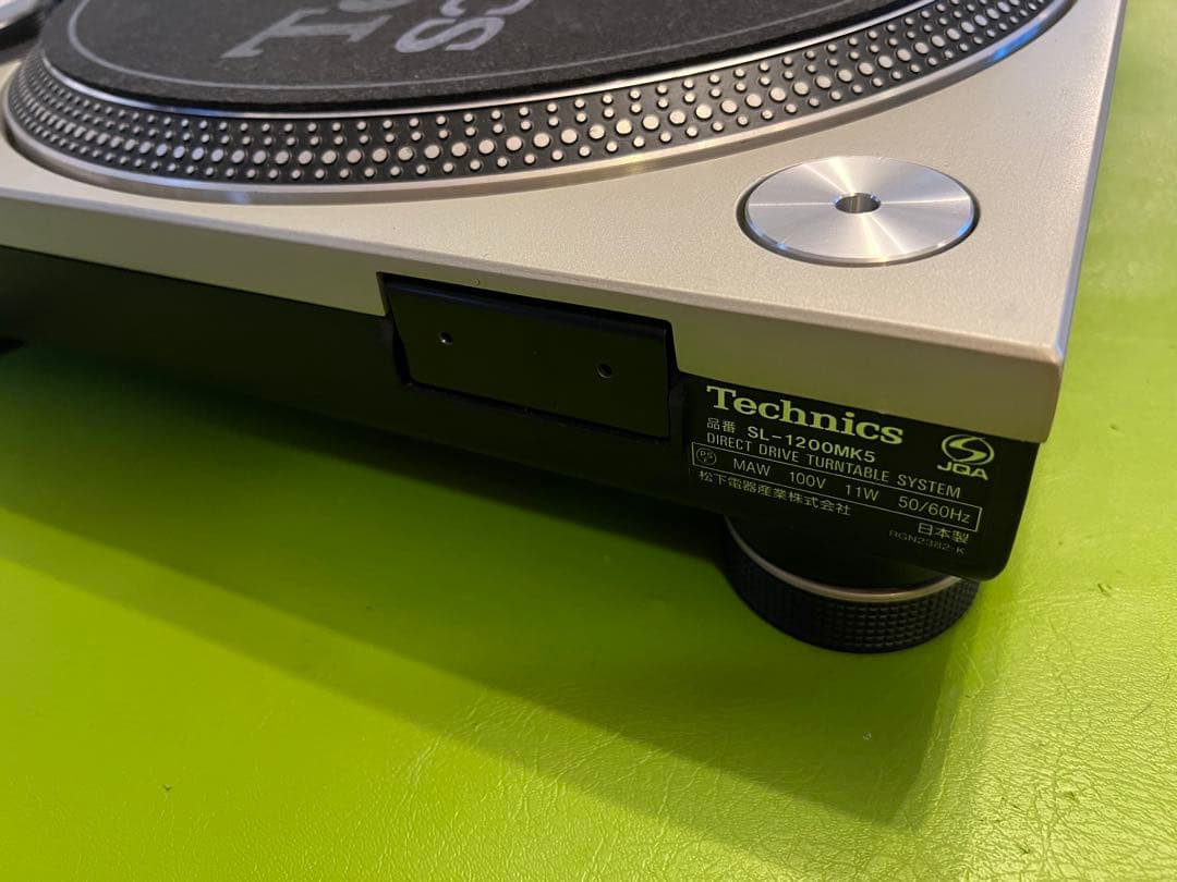 ア*ウ様 Technics SL-1200 MK5 ターンテーブル
