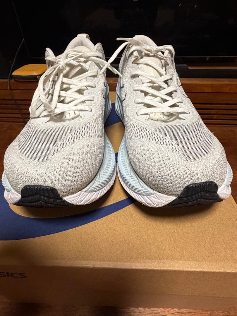 アシックス　スーパーブラスト2　ホワイト　26.5センチ