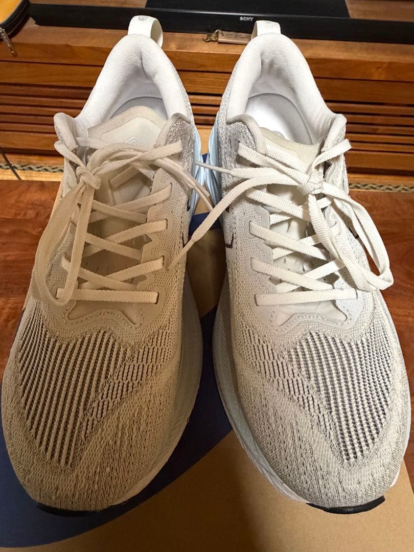 アシックス　スーパーブラスト2　ホワイト　26.5センチ