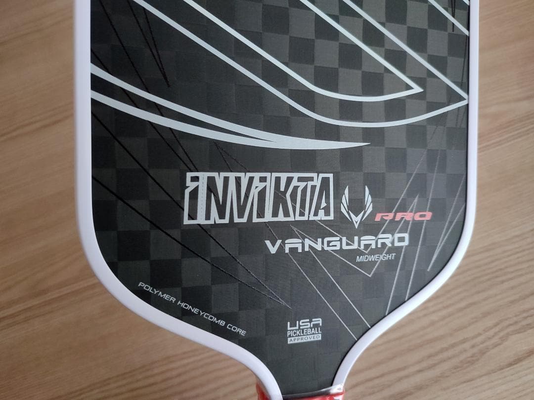 ピックルボール パドル 生カーボン Vanguard Pro Invikta