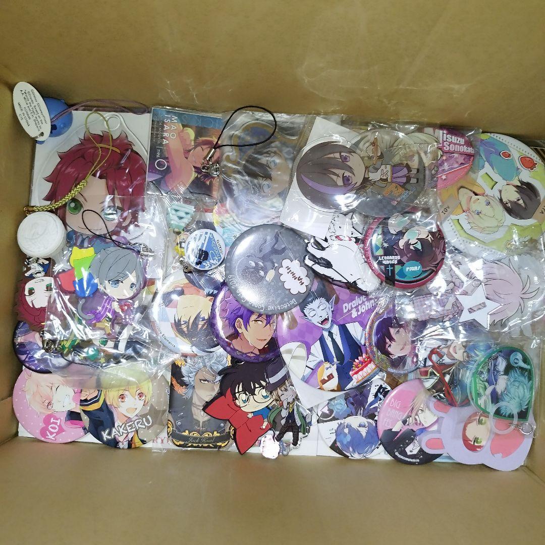 大量 アニメ ゲーム グッズ 缶バッジ 紙類 まとめ売り 格安 処分 セット