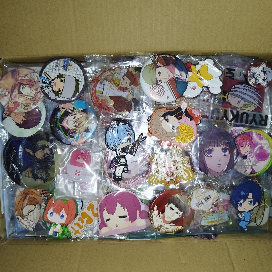 大量 アニメ ゲーム グッズ 缶バッジ 紙類 まとめ売り 格安 処分 セット