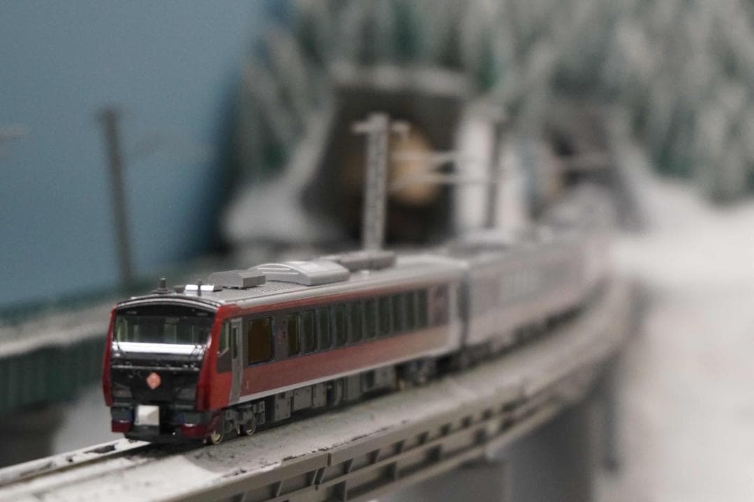 KATO製 HB-E300系　「海里」ラッピング仕様　4両編成セット