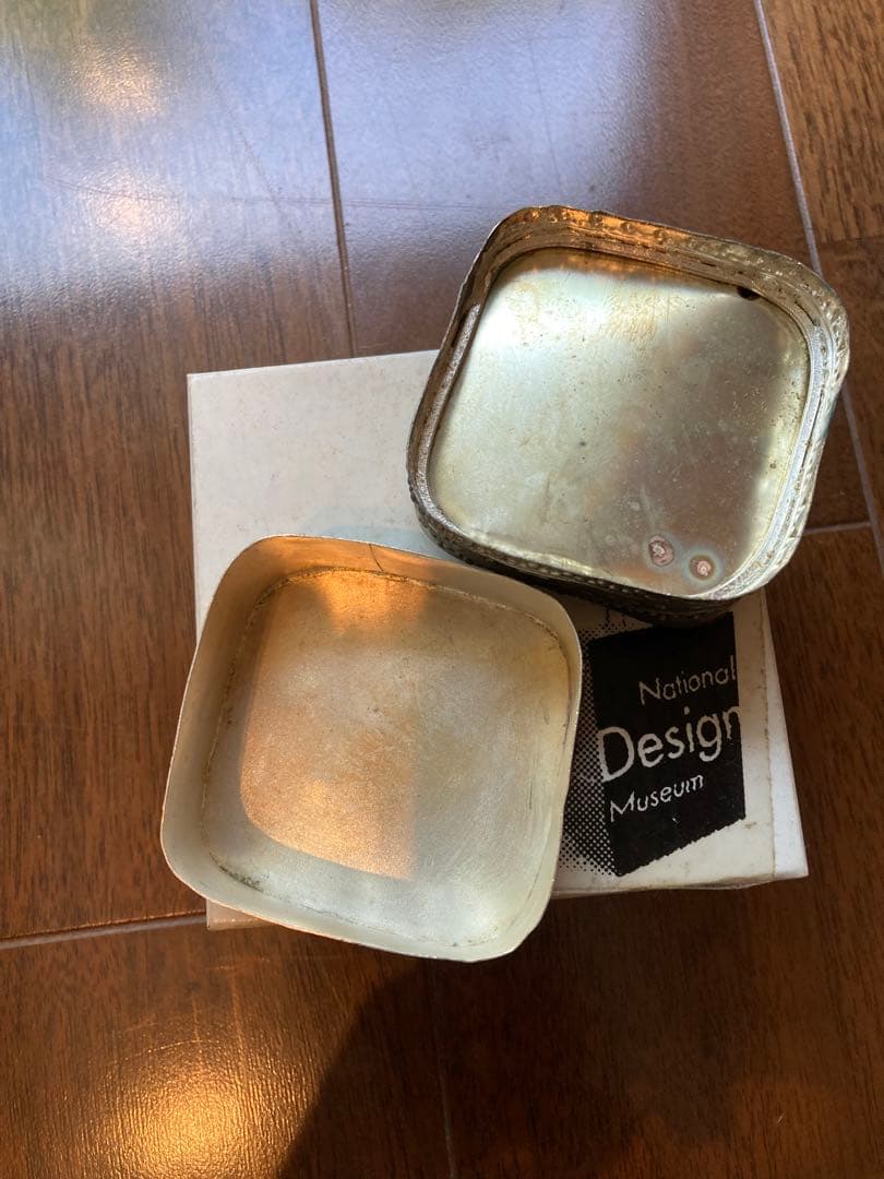 National Design museum 陶器　ボックス　小物入　青白　四角