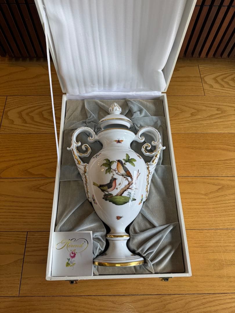 ヘレンド Herend 鳥の絵柄 陶器花瓶