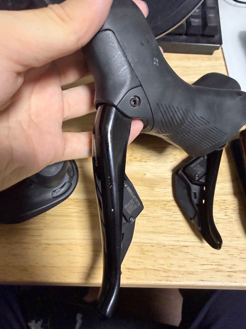 Shimano 105di2 st-l、r r7170 ブレーキ