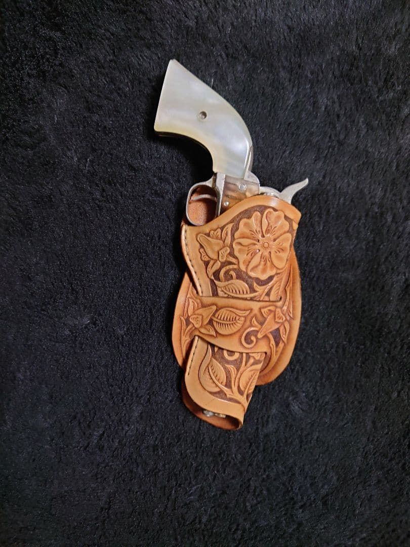 レザークラフト製ホルスター