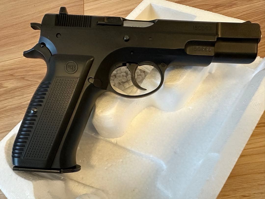 マルシン CZ75 マッドブラックABS 排莢タイプ(18才以上対象)