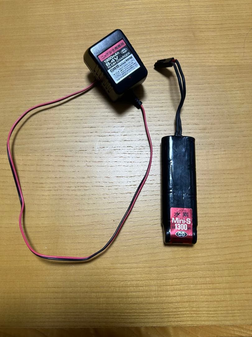 東京マルイ18歳以上電動ガンSR-16Ｍ4カービン マガジン2つ バッテリーつき