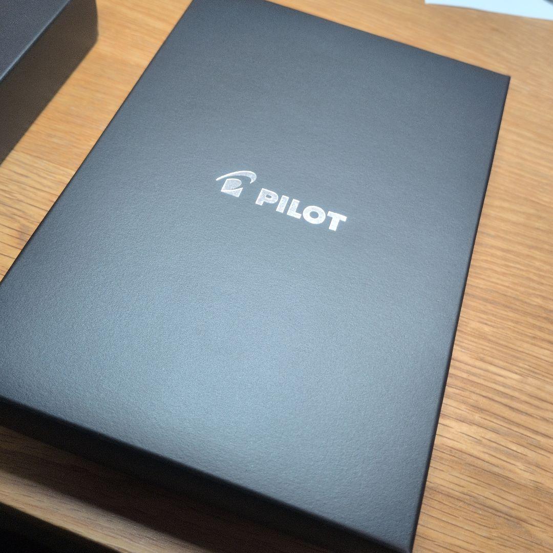 PILOT 万年筆　キャップレス　fc-18sr-bm　EF　おまけ付き