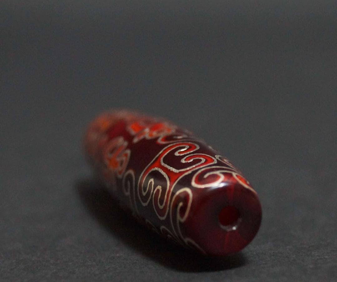 オールドチベット メノウ瑪瑙 銀線象嵌『如意六字真言天珠』大玉根付 緒締玉提げ物