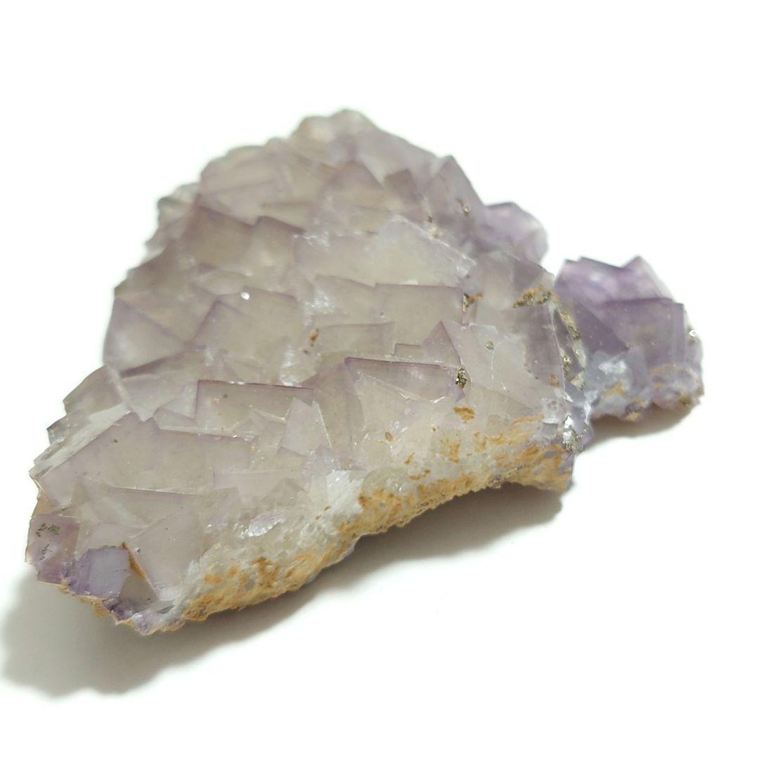 フローライト 46：ヤオガンシャン（満天星 / パイライト共生）