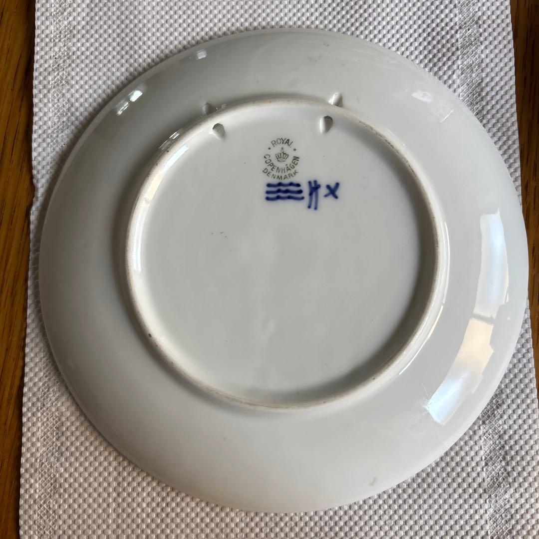 【値下げ】ロイヤルコペンハーゲン 1946年プレート 「村の教会」