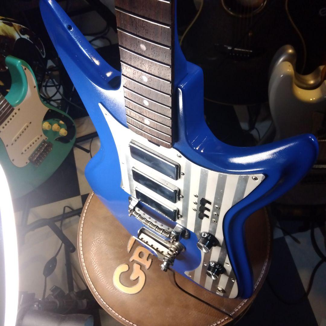 エレキギター 青 3ピックアップ 。 TEISCOビザールギター...
