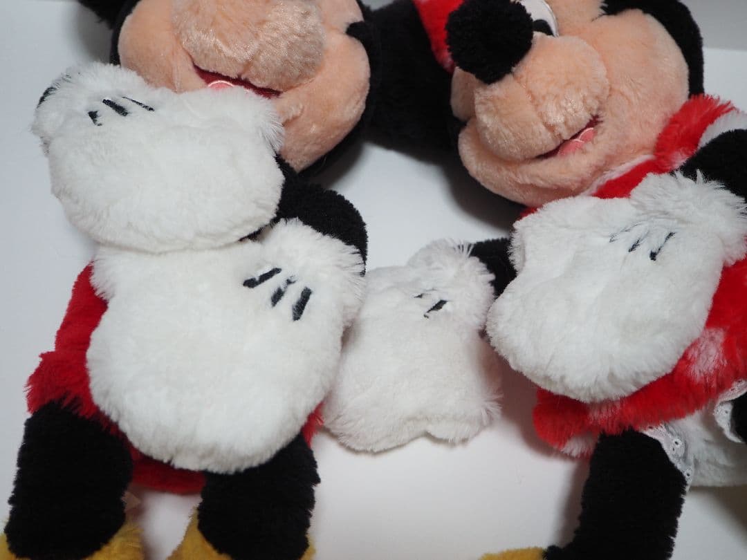 完売品　ディズニー ミニー ミッキー フラッフィープラッシー ぬいぐるみ