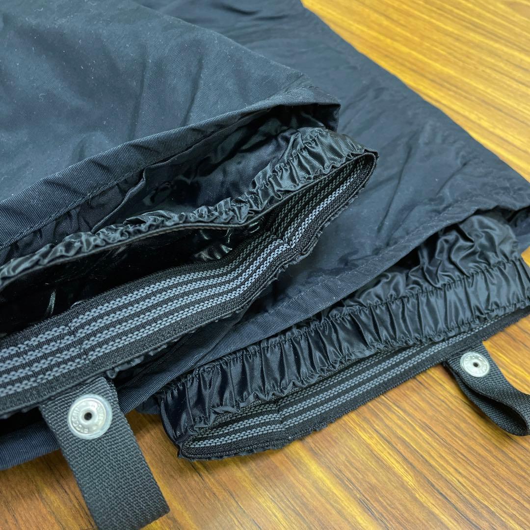 【試着のみ】デサント　スノーパンツ　スノボーパンツ　スキーパンツ