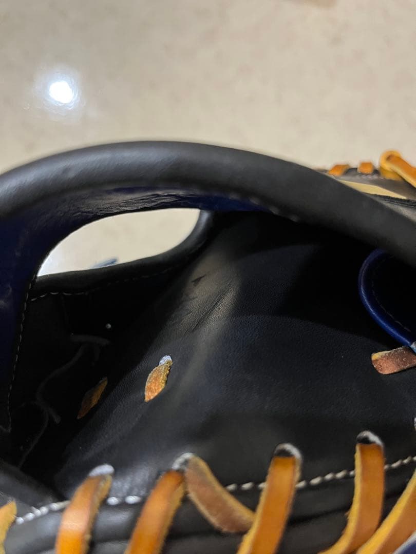 キャッチャーミット【阪神タイガース梅野選手モデル】