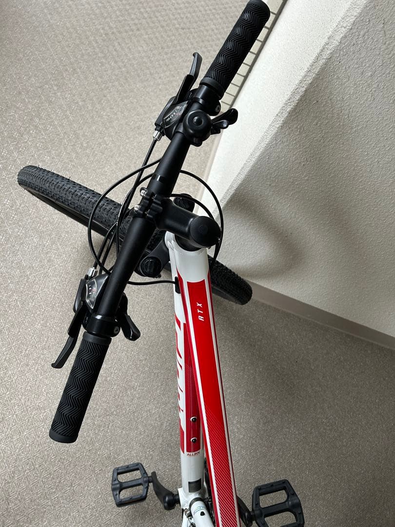 【BOiさま専用】GIANT ATX 2021 M ホワイト　ジャイアント