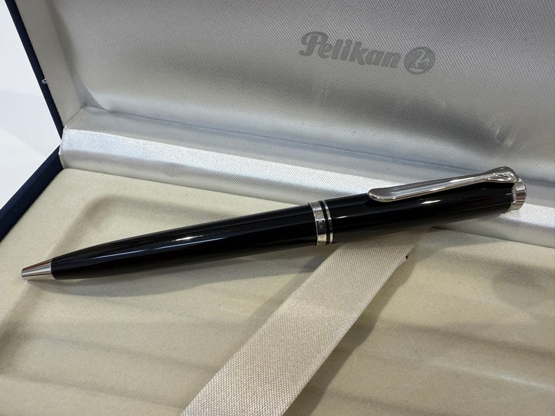Pelikan 黒 ボールペン 本体　K805