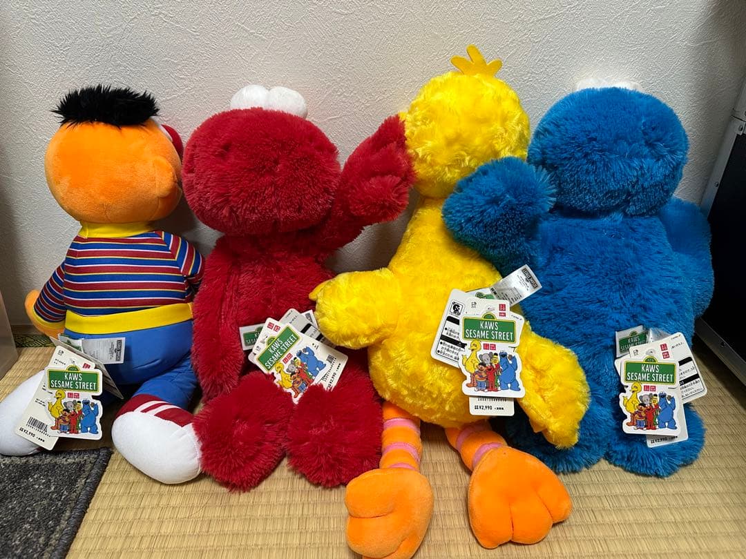 ぬいぐるみ kaws sesame street