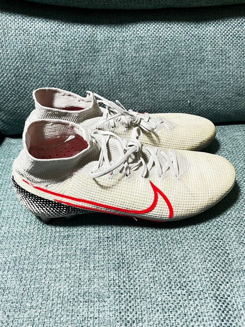 サッカースパイク NIKEマーキュリアルスーパーフライ