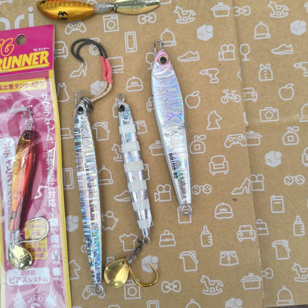 メタルジグ 釣り用ルアーセット 約33個プラスジグケース2個