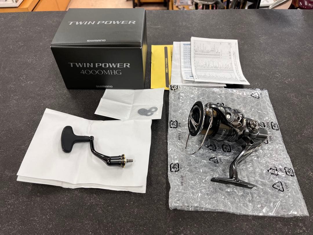 SHIMANO シマノ　ツインパワー　4000MHG