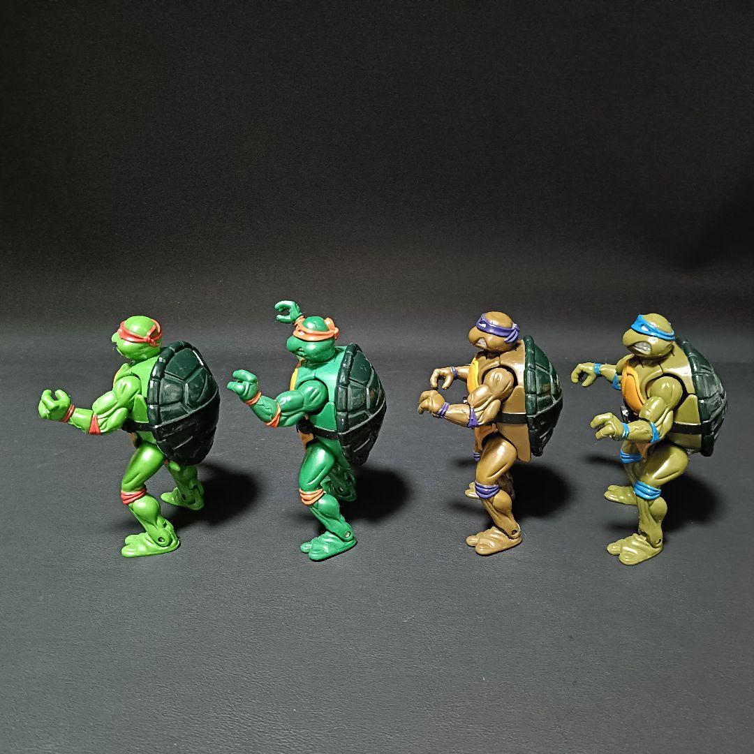 ミュータント・タートルズ 変形フィギュア 4体セット