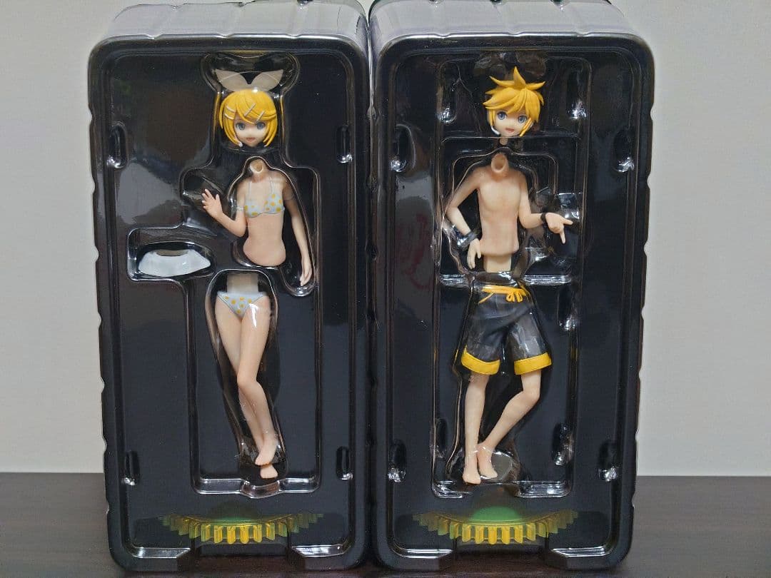 鏡音リン・レン 水着Ver. フィギュア