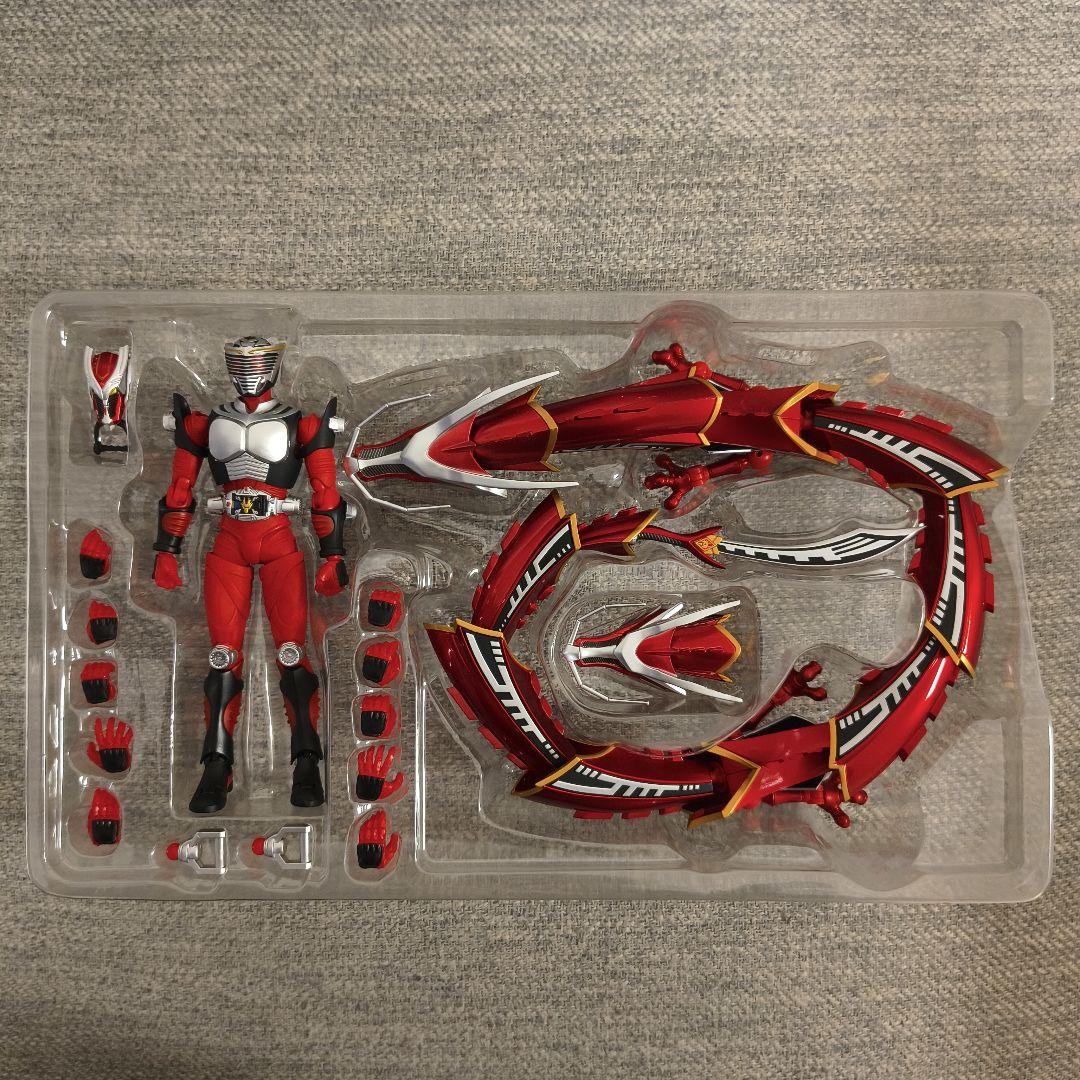 ★美品★S.H.Figuarts仮面ライダー龍騎＆ドラグレッダーセット