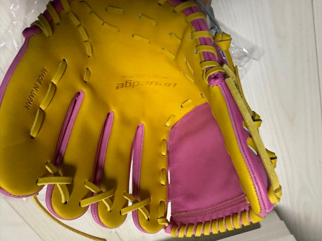 プロスピ　調子くんぬいぐるみ付きグラブ