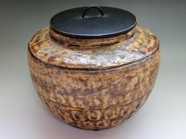 水指■古瀬戸飴釉水指 漆器蓋 お茶道具 時代物 骨董品 古美術 希少 上物■