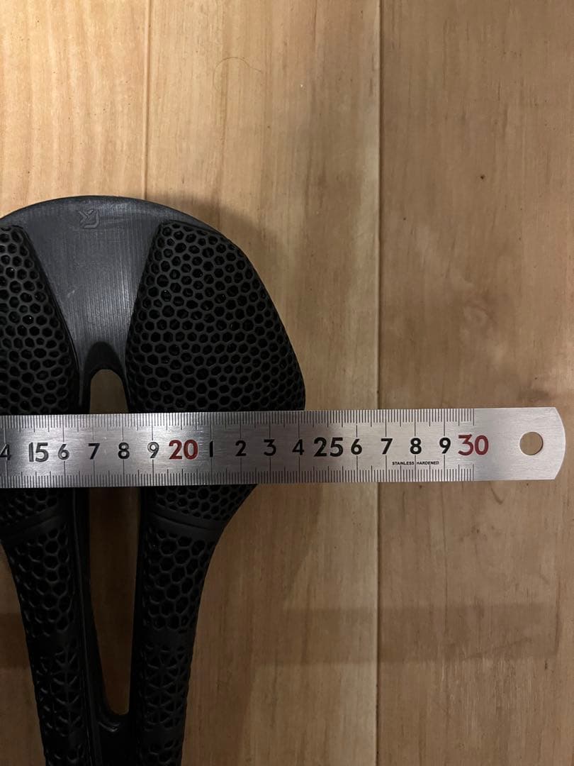 NAGO R4 PAS 3DMSS風 カーボン 3Dプリント サドル RYET