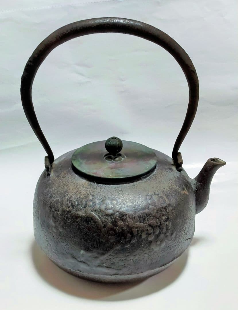 金寿堂　鉄瓶　大型
