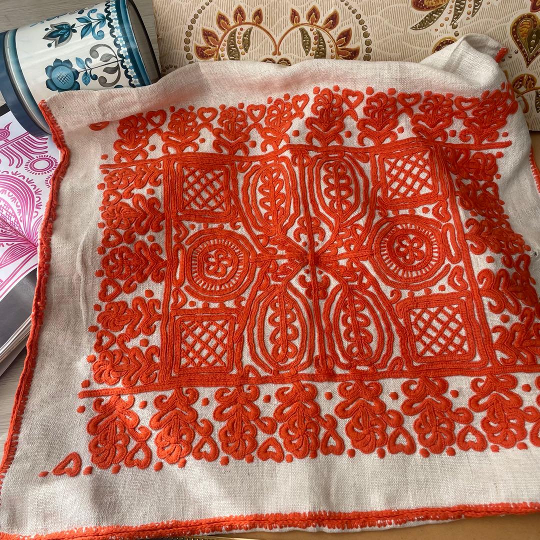 イーラーショシュ/アンティーク/ハンガリー/蚤の市/手刺繍