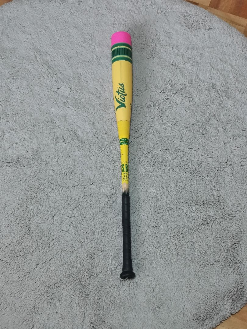 【今日だけこの価格】Victus ペンシルバット 82cm 少年用 　新品級