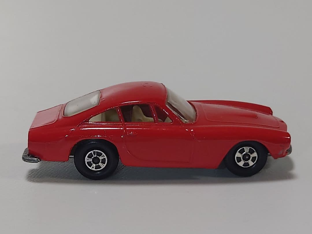 ミニカー MATCHBOX No.75 Ferrari Berlinetta