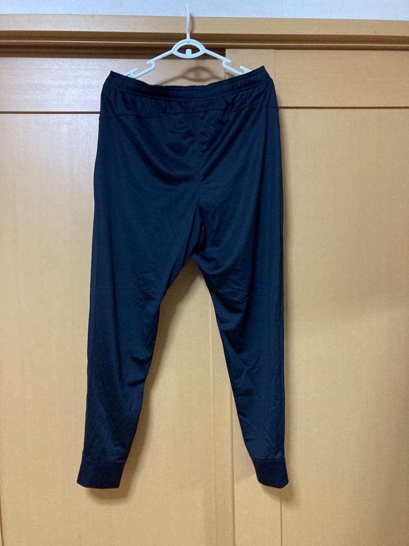 Nike リバプールFC ストライクトラックスーツ上下セット　新品　タグ付き　Ｌ